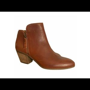 Frye ankle boots size 7